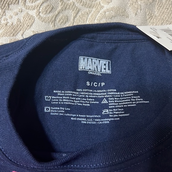 Marvel Spider-Man. T-shirt short sleeve this shirt is unisex - Picture 3 of 4